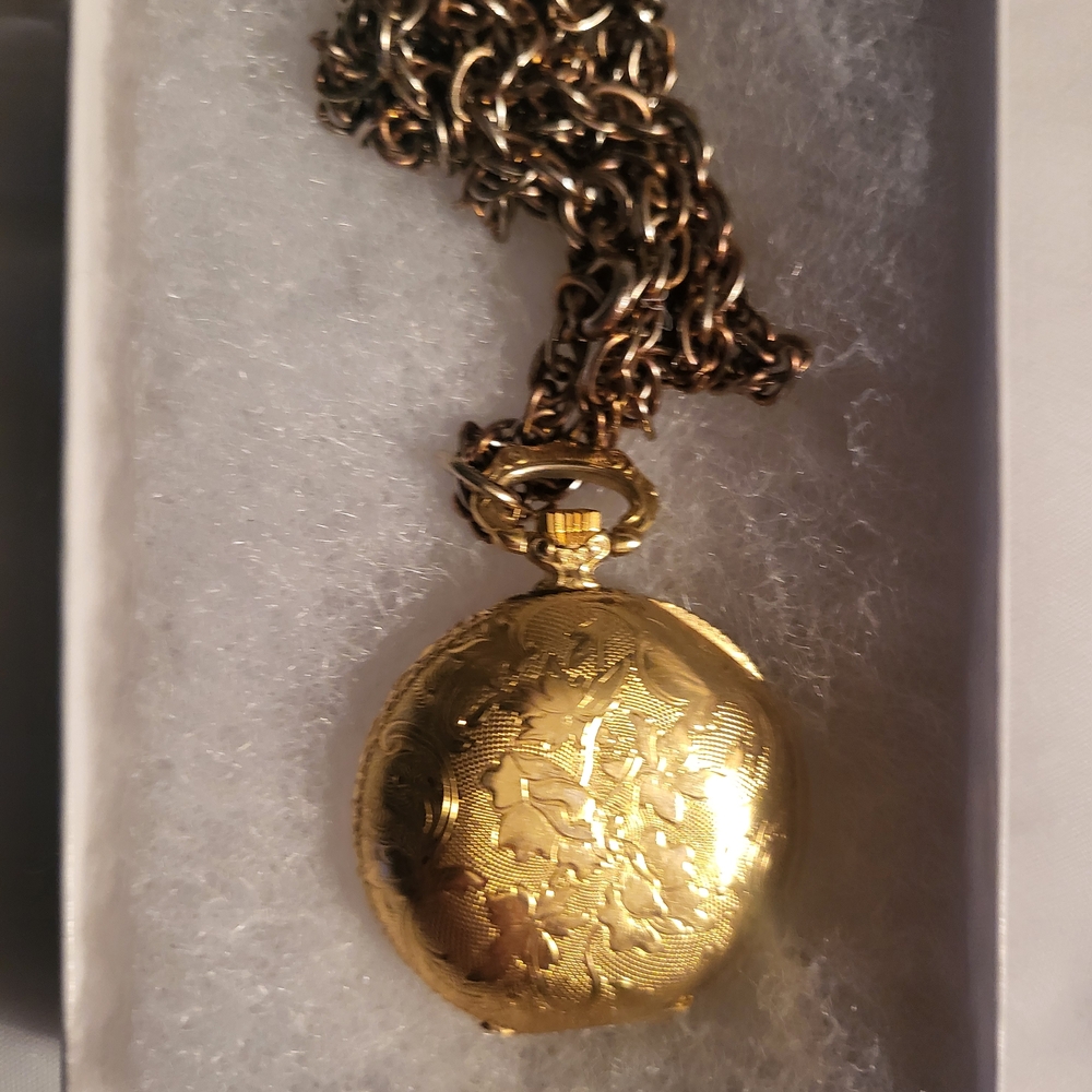 Ornate Gold Women's Pocket Watch.  Buyer Pay Shipping